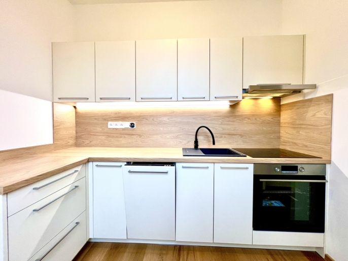 Pronájem, Byt 1+1, Krnov