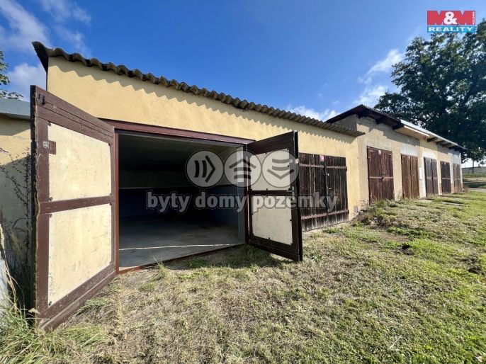 Prodej, Garáž, 21 m², Jindřichův Hradec, Jarošovská