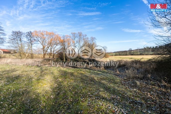 Prodej, Pole, Podluhy