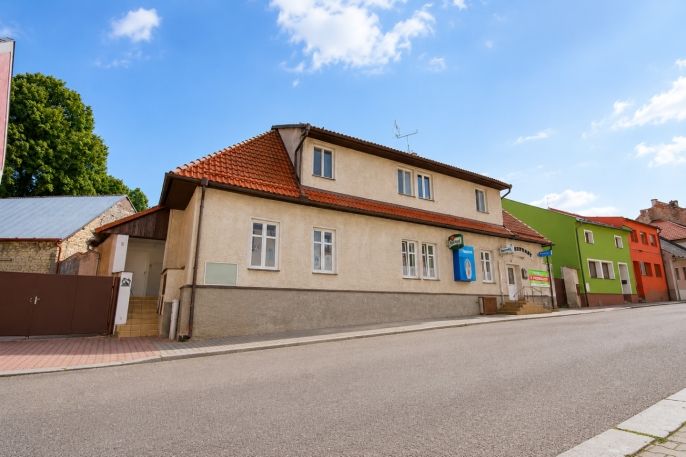 Pronájem, Obchod a služby, Skuteč