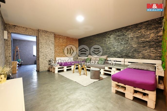 Prodej, Obchod a služby, Šternberk