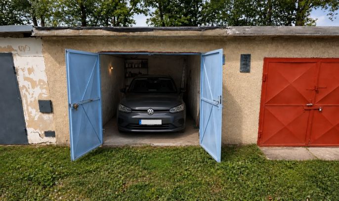 Prodej, Garáž, Hodonice