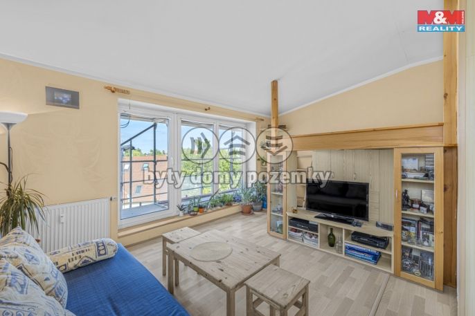 Prodej, Byt 1+kk, Jesenice