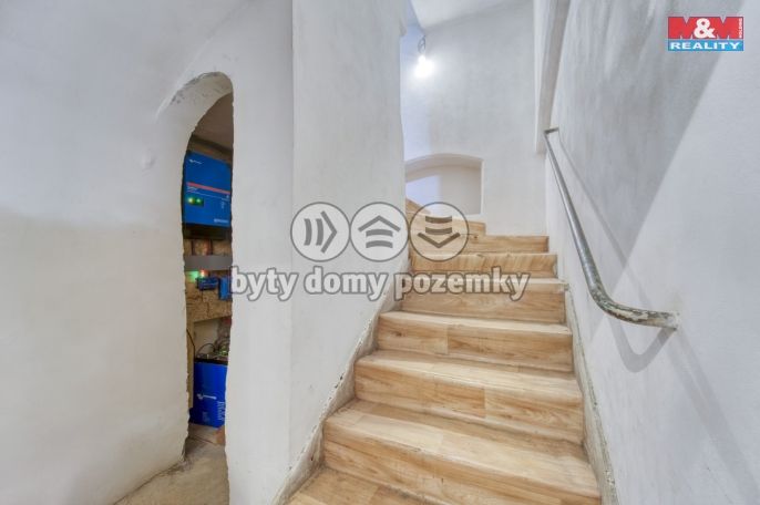 Pronájem, Obchod a služby, Králův Dvůr