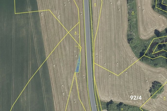 Prodej, Pole, Hostouň