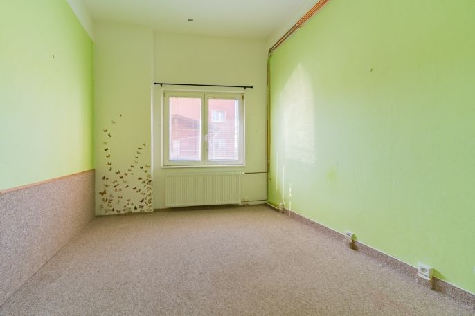 Prodej, Obchod a služby, Cheb