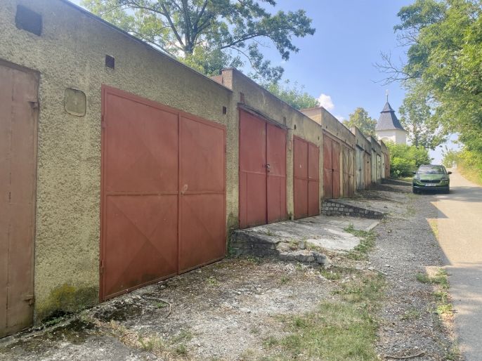 Prodej, Garáž, Držovice