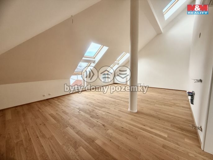 Prodej, Byt 2+kk, Praha