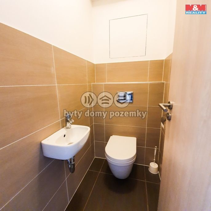 Pronájem, Byt 2+kk, Pardubice