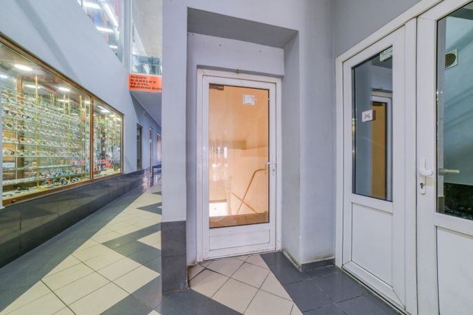 Pronájem, Obchod a služby, Cheb