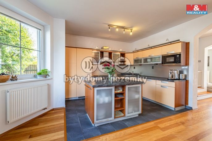 Prodej, Rodinný dům, Veltrusy