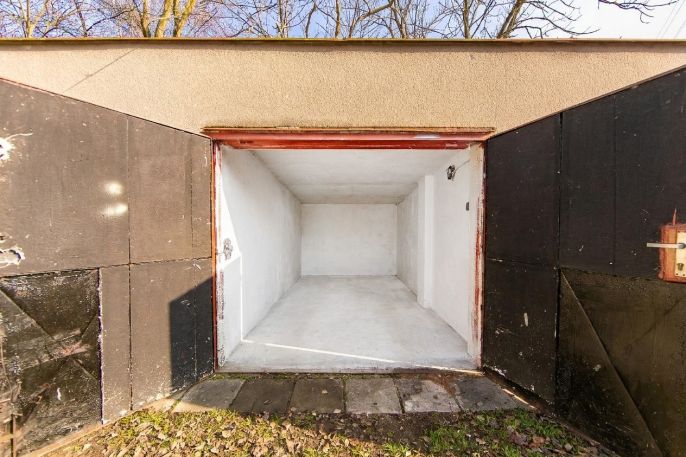 Prodej, Garáž, Plzeň