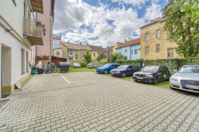 Pronájem, Garážové stání, Plzeň