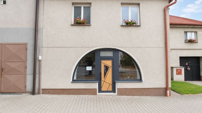 Pronájem, Ostatní, Hranice