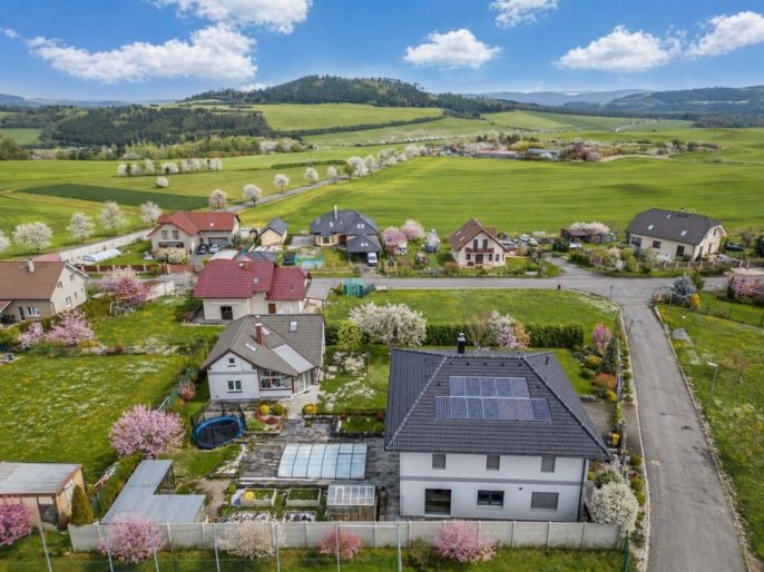 Prodej, Rodinný dům, Tmaň