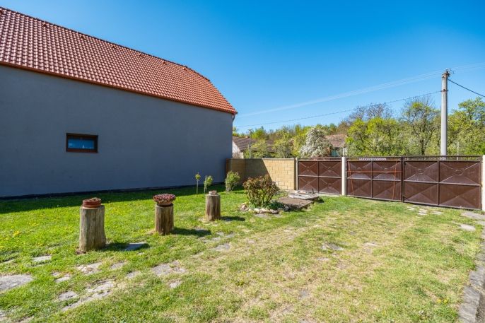 Prodej, Rodinný dům, Žáky
