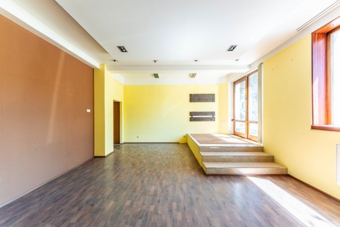 Pronájem, Obchod a služby, Praha