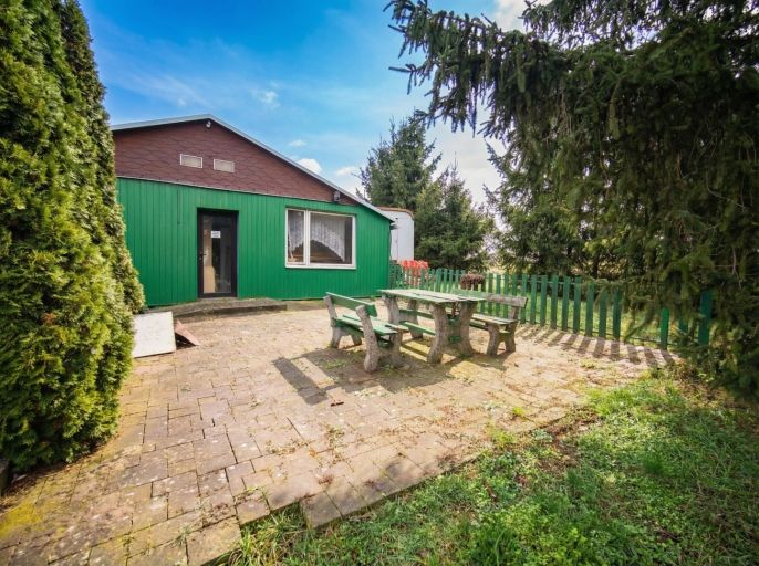 Prodej, Obchod a služby, Lochenice