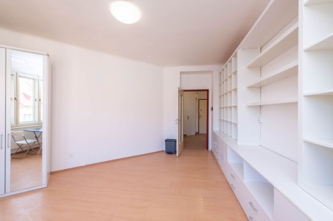 Pronájem, Byt 1+kk, Praha