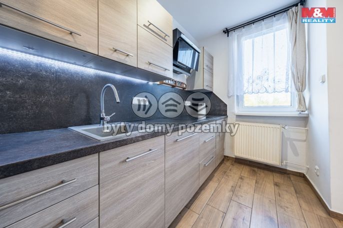 Prodej, Byt 3+1, Neveklov