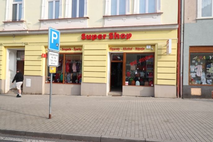 Pronájem, Obchod a služby, Cheb