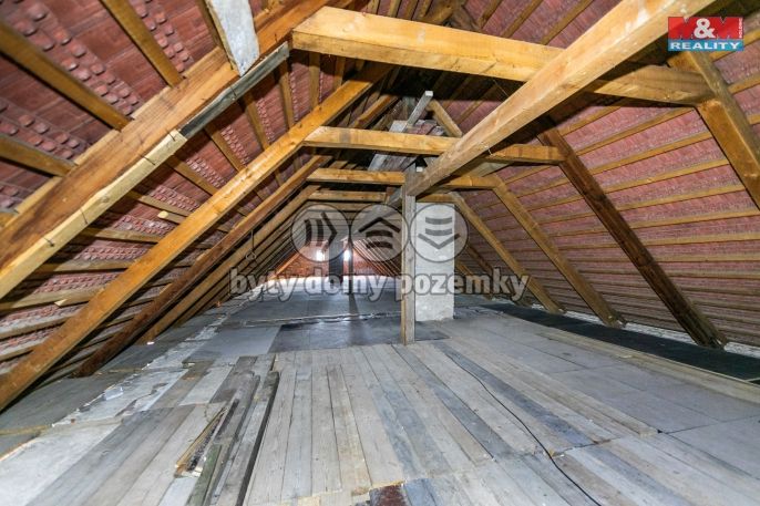 Pronájem, Zemědělská usedlost, Dobrovíz