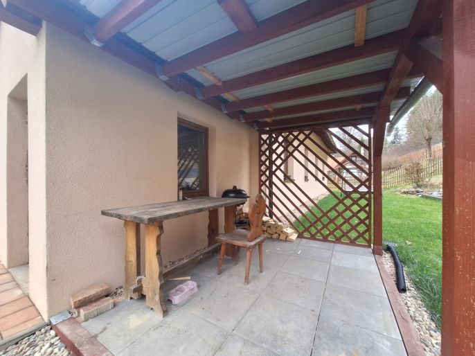 Prodej, Rodinný dům, Pohledy