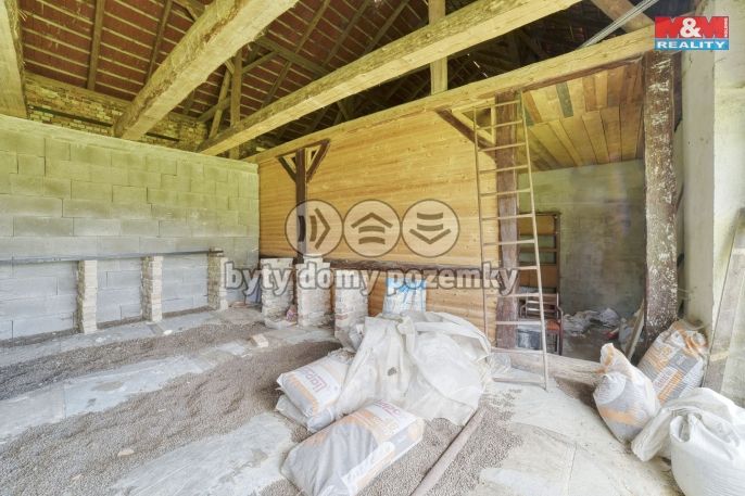 Prodej, Zemědělský objekt, Křižovatka