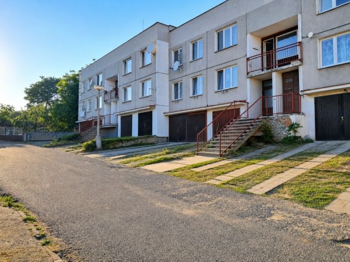Prodej, Garáž, Zavlekov