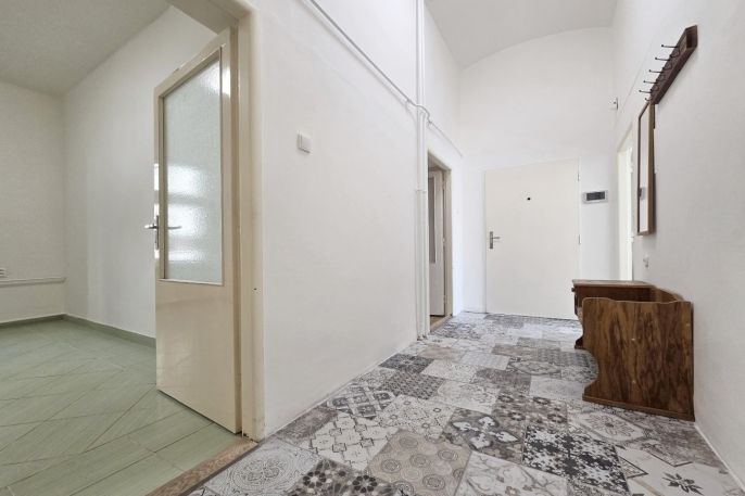 Pronájem, Byt 3+1, Karlovy Vary