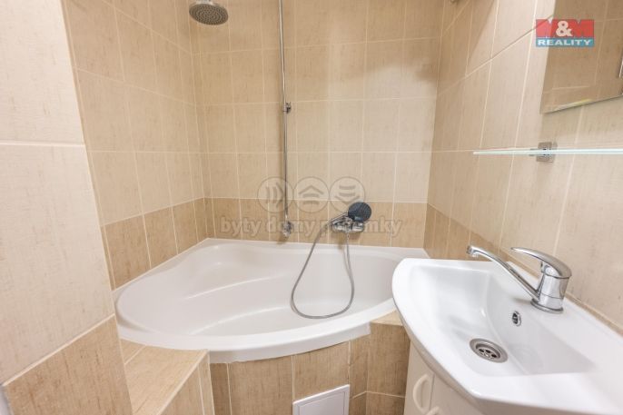 Prodej, Byt 1+kk, Praha