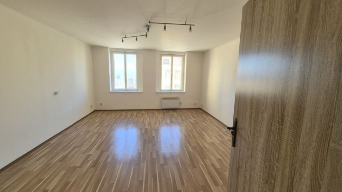 Pronájem, Byt 1+1, Kladno