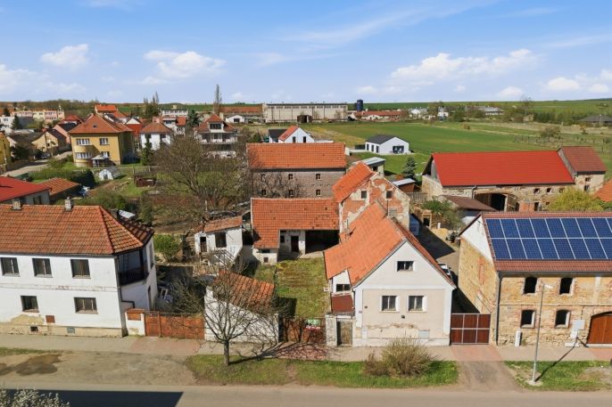 Prodej, Zemědělská usedlost, Kněževes