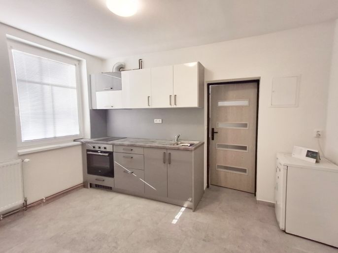 Prodej, Obchod a služby, Práče