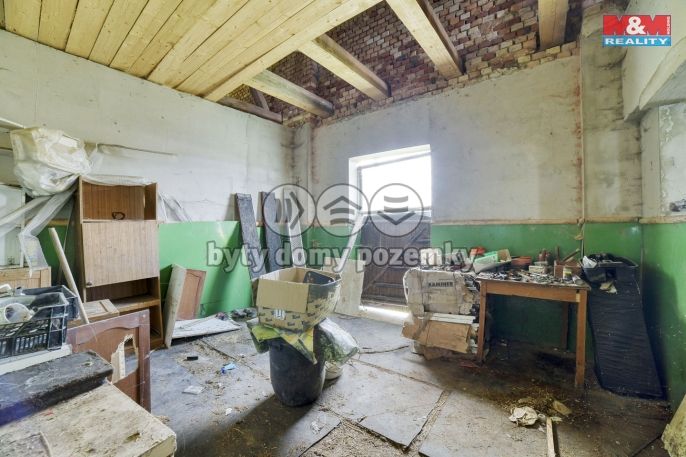 Prodej, Zemědělský objekt, Křižovatka