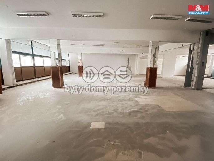 Pronájem, Obchod a služby, Sázava