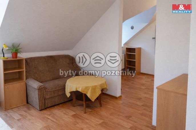 Pronájem, Byt 1+kk, Kladruby nad Labem