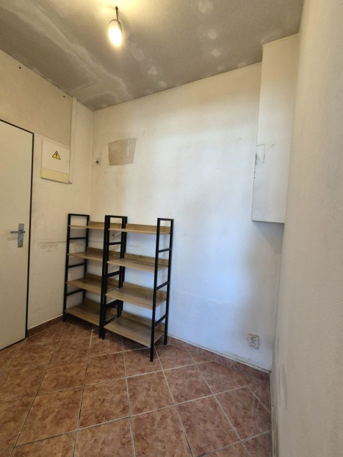 Pronájem, Obchod a služby, Oslavany
