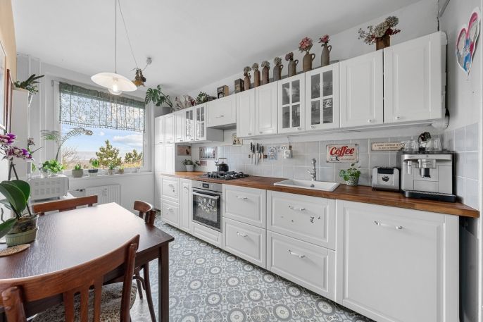 Prodej, Byt 4+1, Chlumec