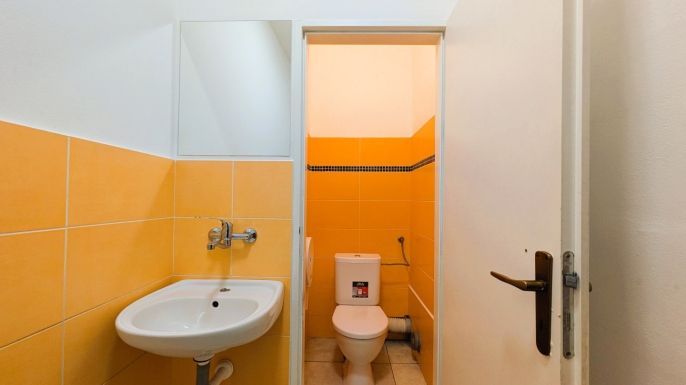 Pronájem, Obchod a služby, Praha