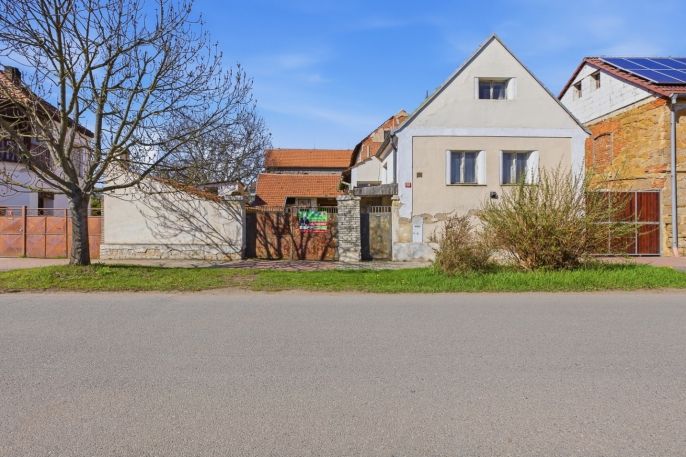 Prodej, Zemědělská usedlost, Kněževes