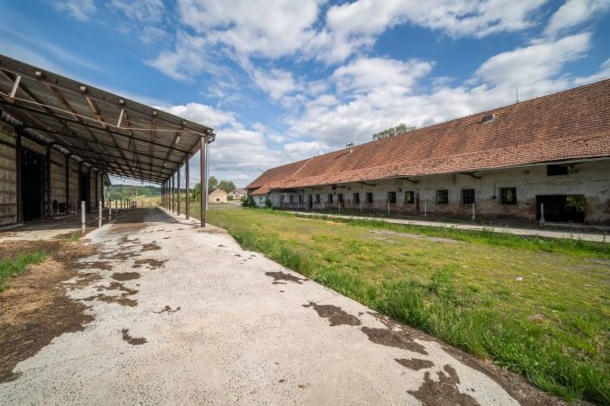 Prodej, Zemědělský objekt, Životice