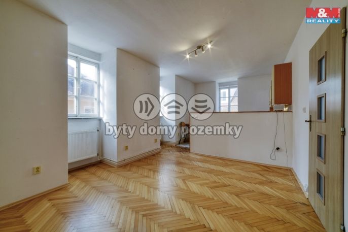 Pronájem, Byt 1+kk, Cheb