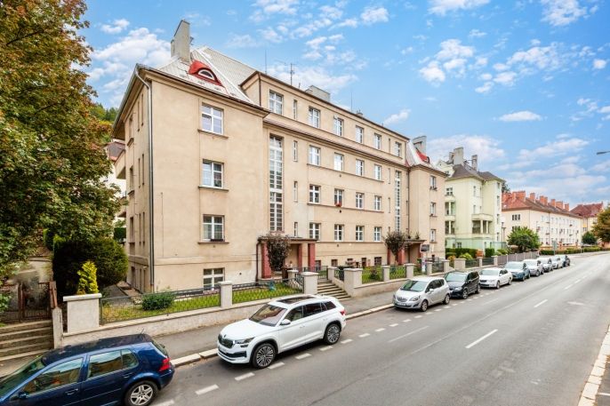 Prodej, Byt 2+1, Karlovy Vary