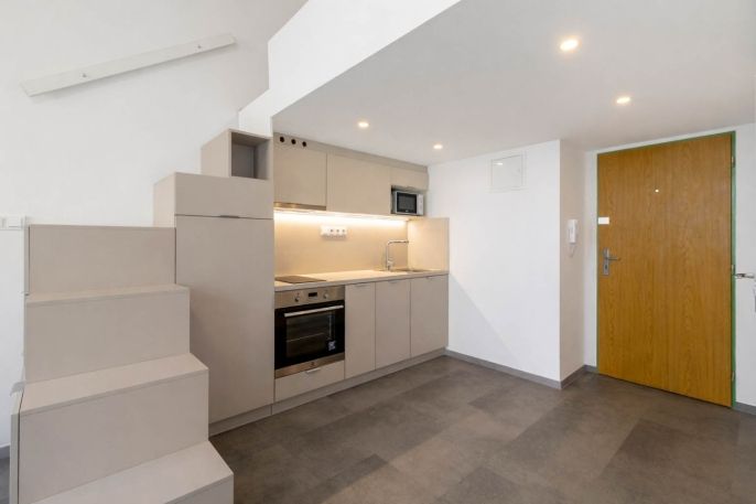 Pronájem, Byt 1+kk, Praha