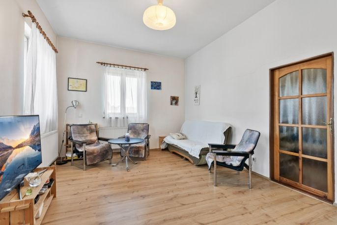 Prodej, Obchod a služby, Mimoň