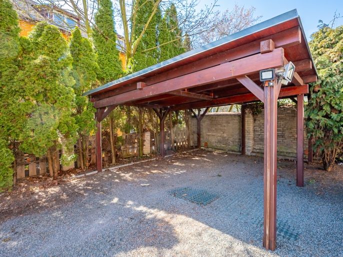 Prodej, Byt 4+kk, Benešov