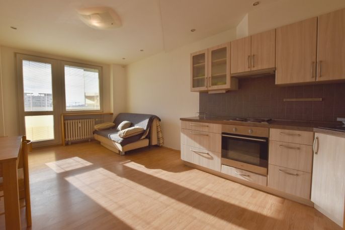 Pronájem, Byt 1+kk, Hradec Králové