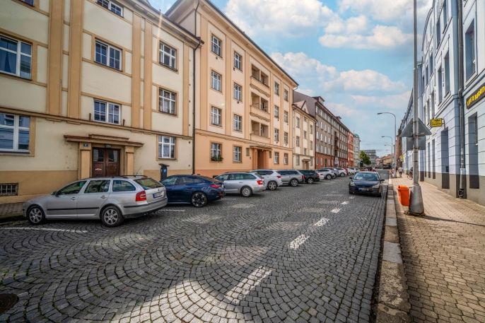 Prodej, Byt 1+kk, Hradec Králové