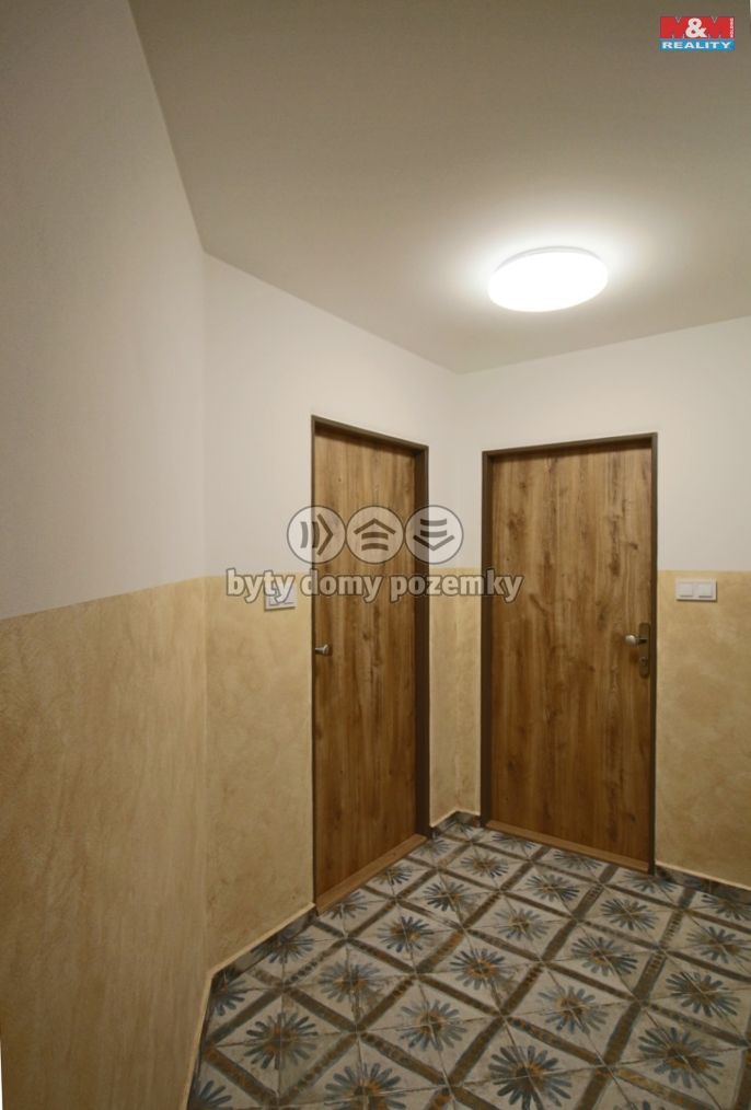 Pronájem, Byt 1+kk, Hradec Králové